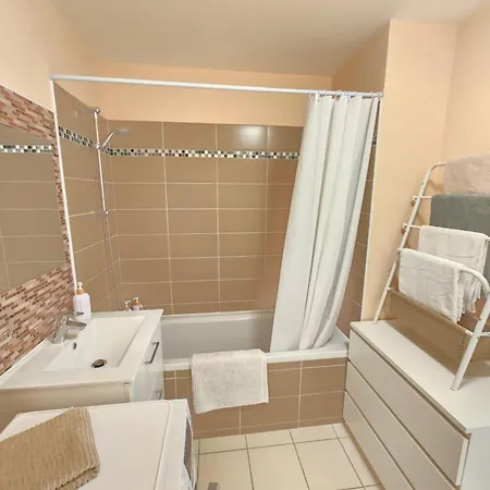 Apartment Proche Paris Et Disneyland *